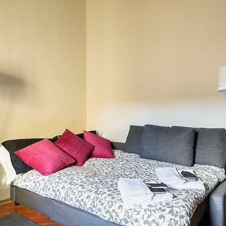 Servi Apartment Florens Exteriör bild